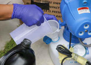 特殊洗浄・消臭作業