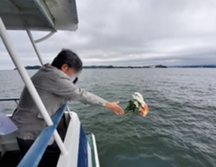 直葬散骨の様子