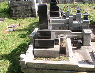 墓じまい前のお墓