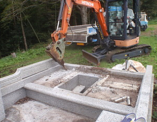 墓じまい工事開始