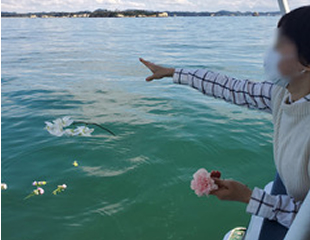 海洋合同散骨の様子