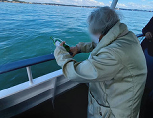 海洋合同散骨の様子