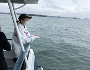 海洋散骨の様子