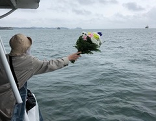 海洋散骨の様子