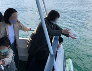 海洋葬の様子